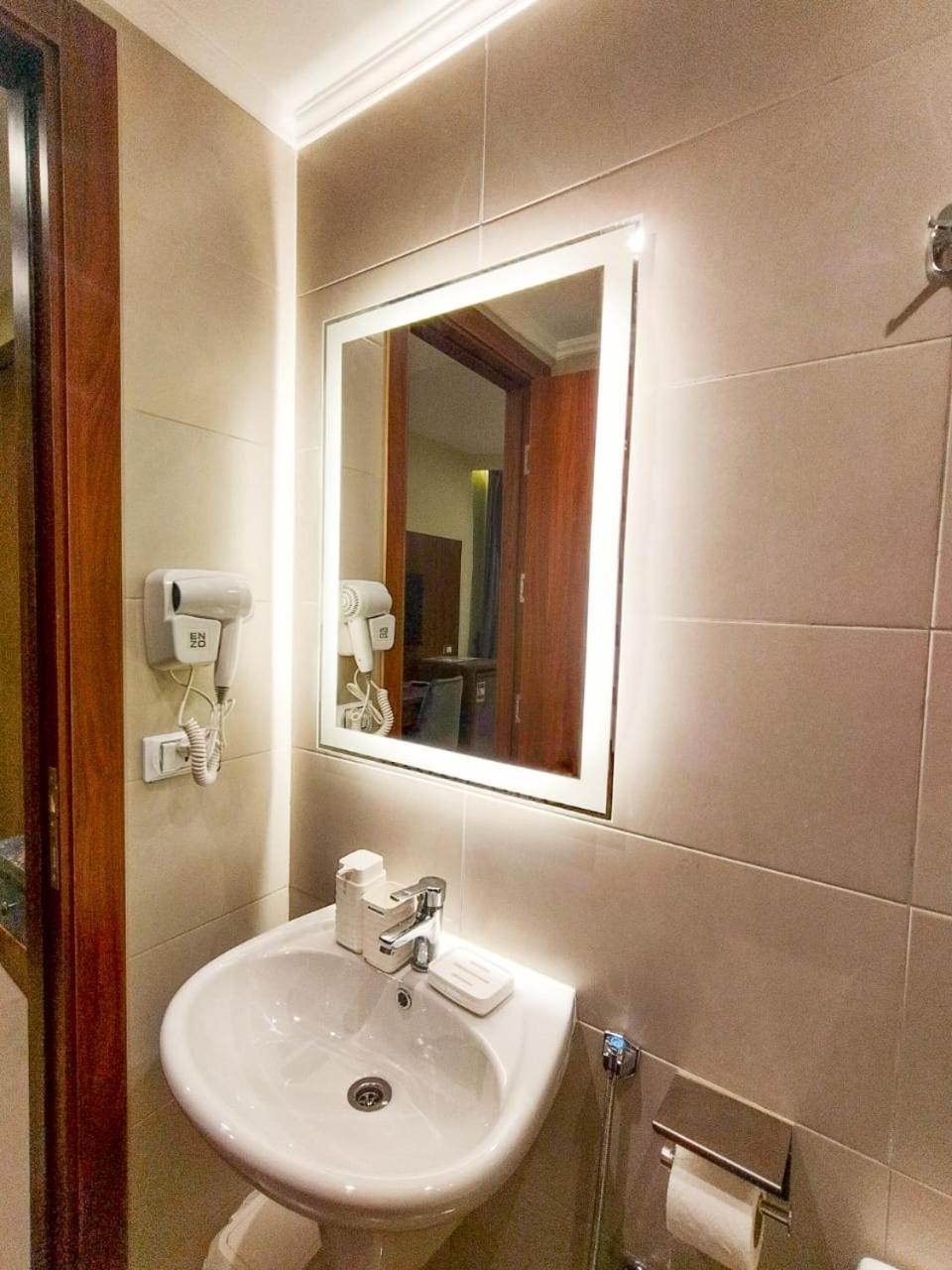 Sama Hotel